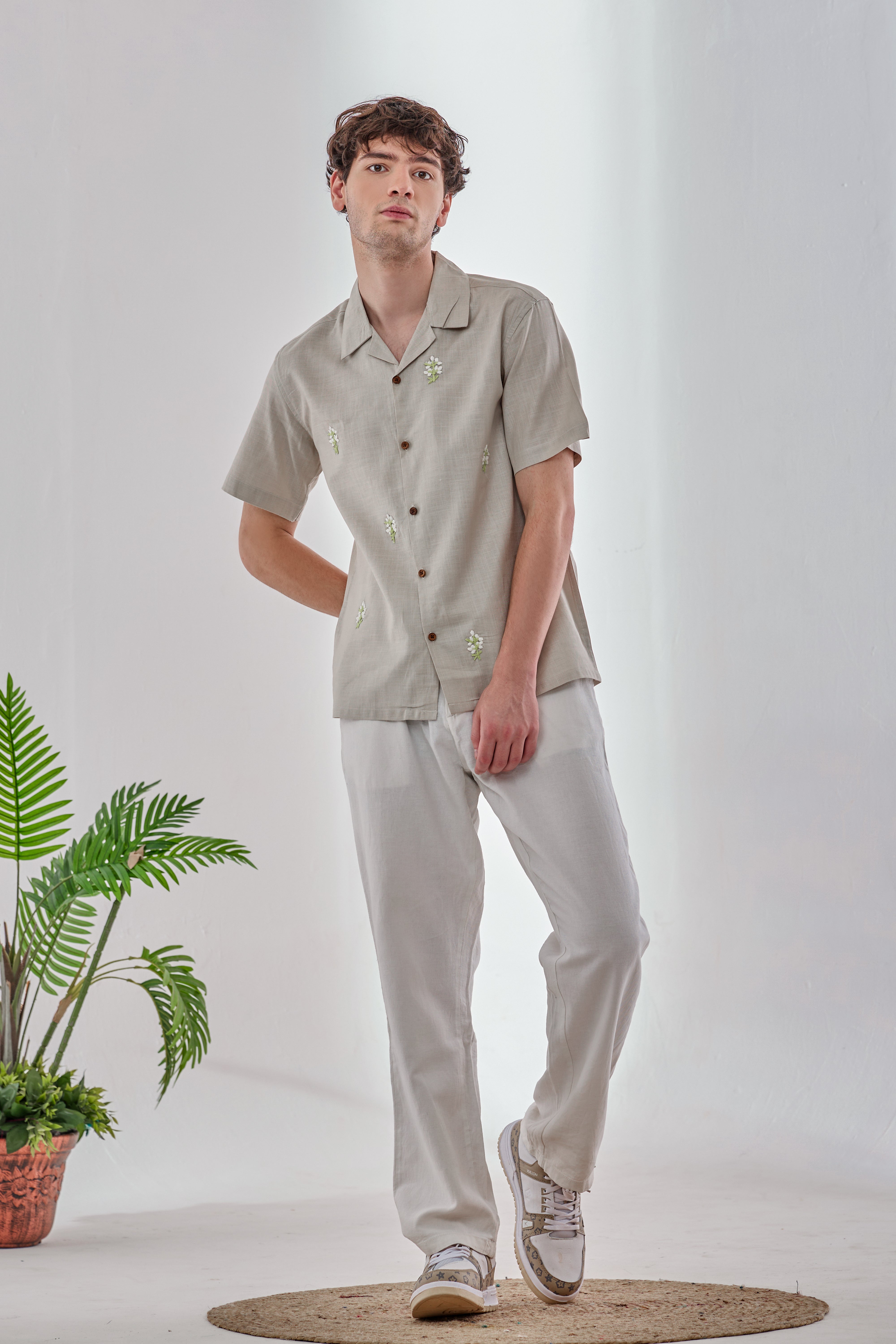 Gentle Garden-Grey